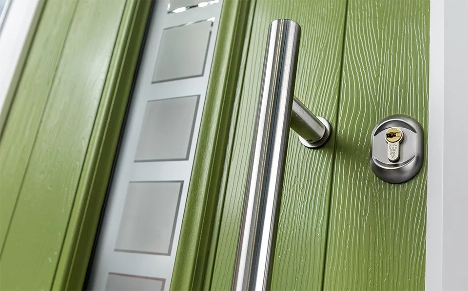 ultion lock and handle on green composite door